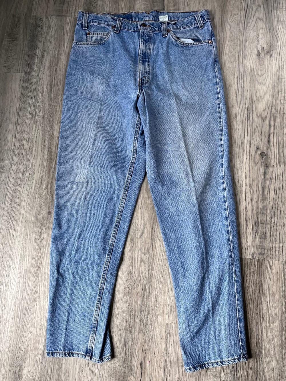 Vintage Levis 550 Jeans Mens 38x34 Orange Tab Made in USA Relaxed fit 90s